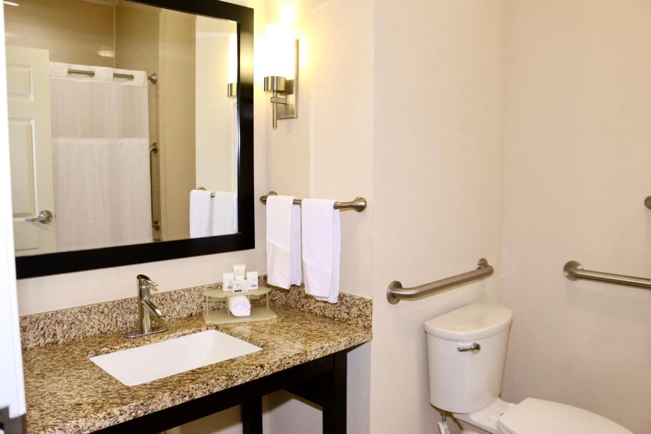 Holiday Inn Express & Suites Houston Northwest-Brookhollow By Ihg Dış mekan fotoğraf