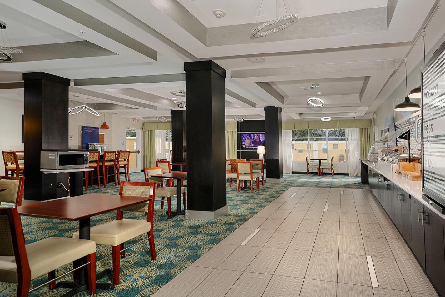 Holiday Inn Express & Suites Houston Northwest-Brookhollow By Ihg Dış mekan fotoğraf