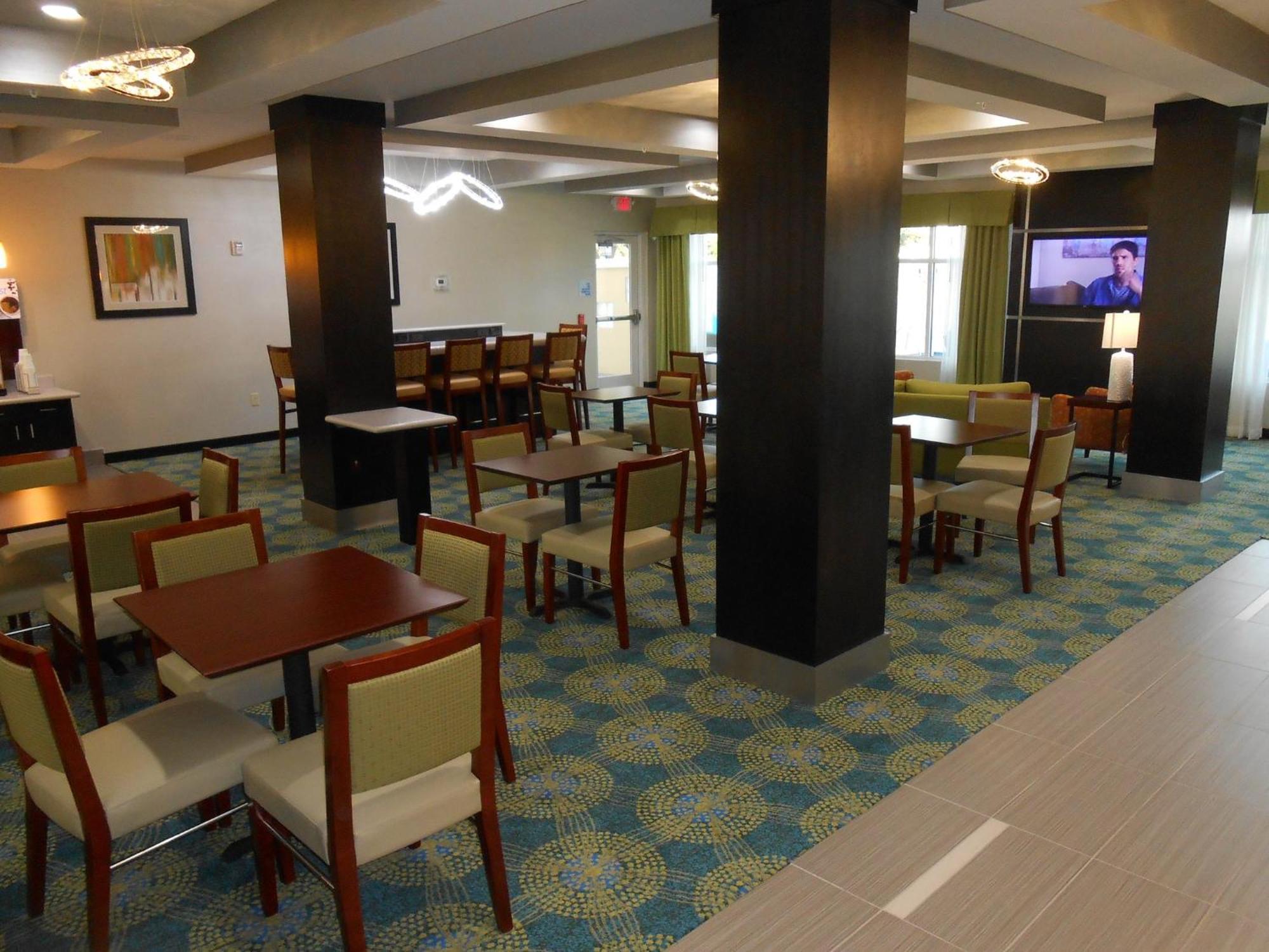 Holiday Inn Express & Suites Houston Northwest-Brookhollow By Ihg Dış mekan fotoğraf