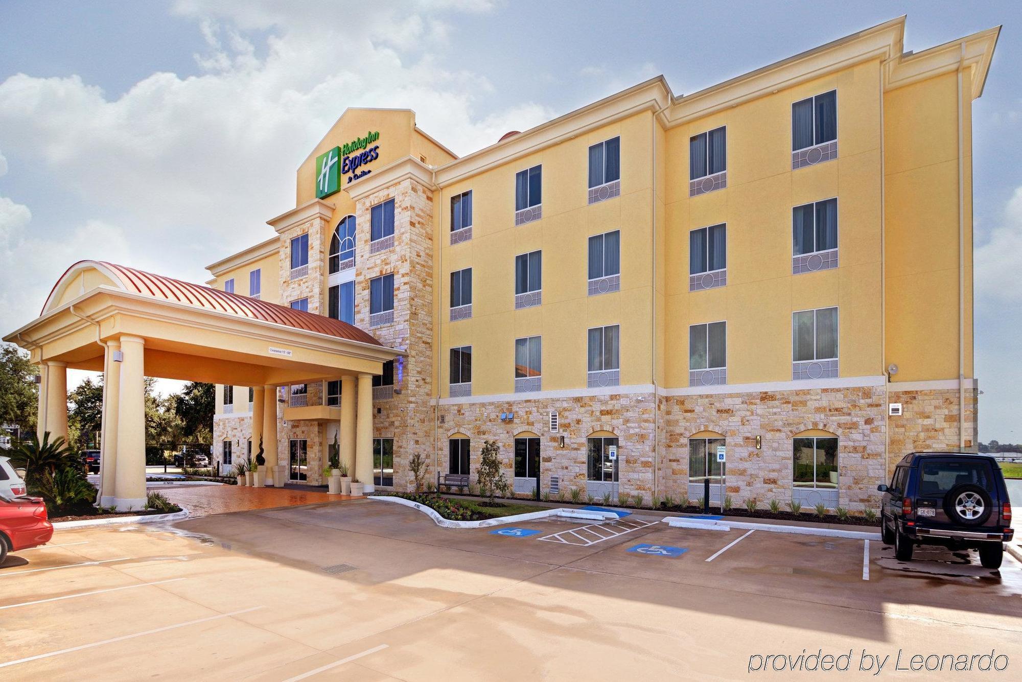 Holiday Inn Express & Suites Houston Northwest-Brookhollow By Ihg Dış mekan fotoğraf