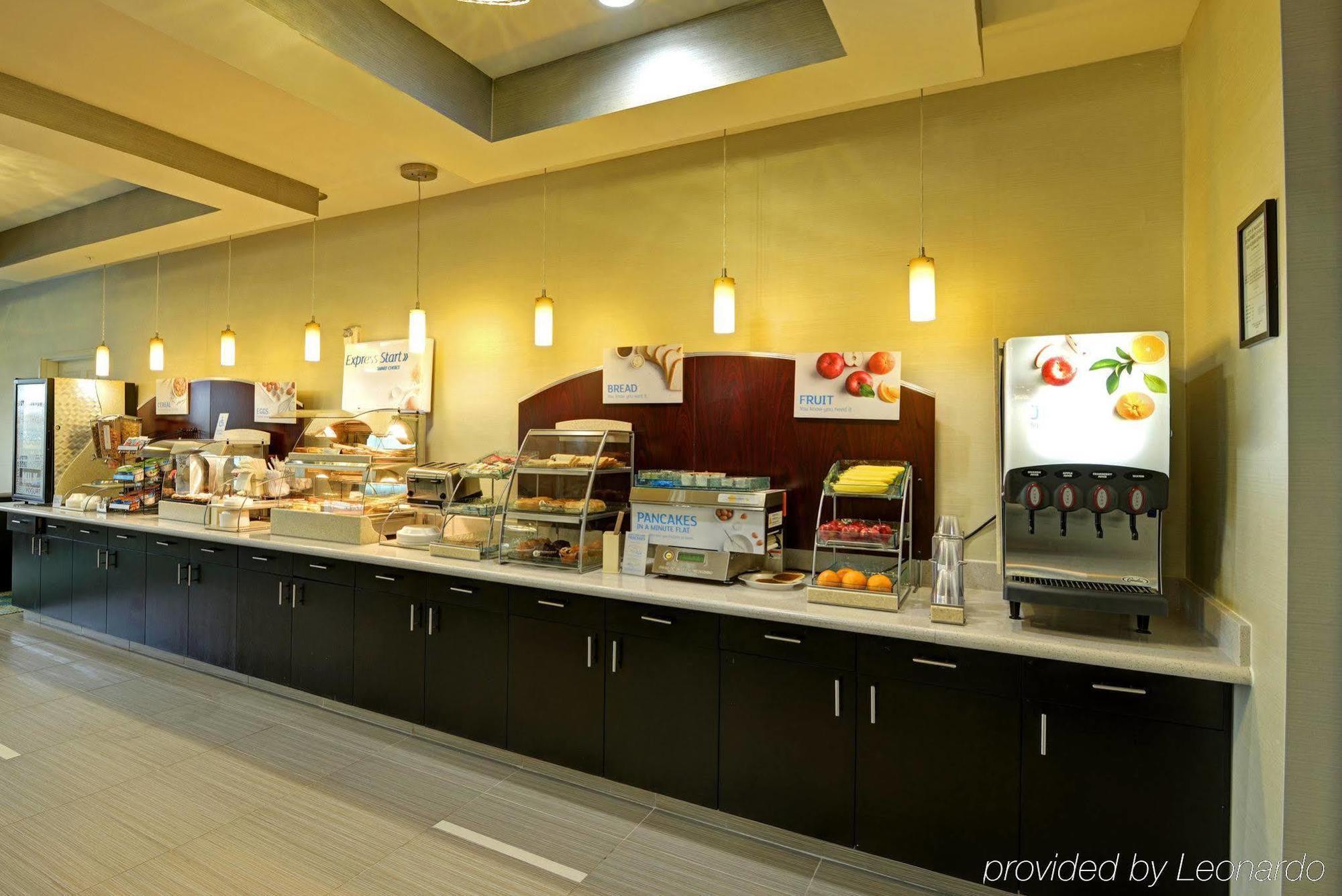 Holiday Inn Express & Suites Houston Northwest-Brookhollow By Ihg Dış mekan fotoğraf