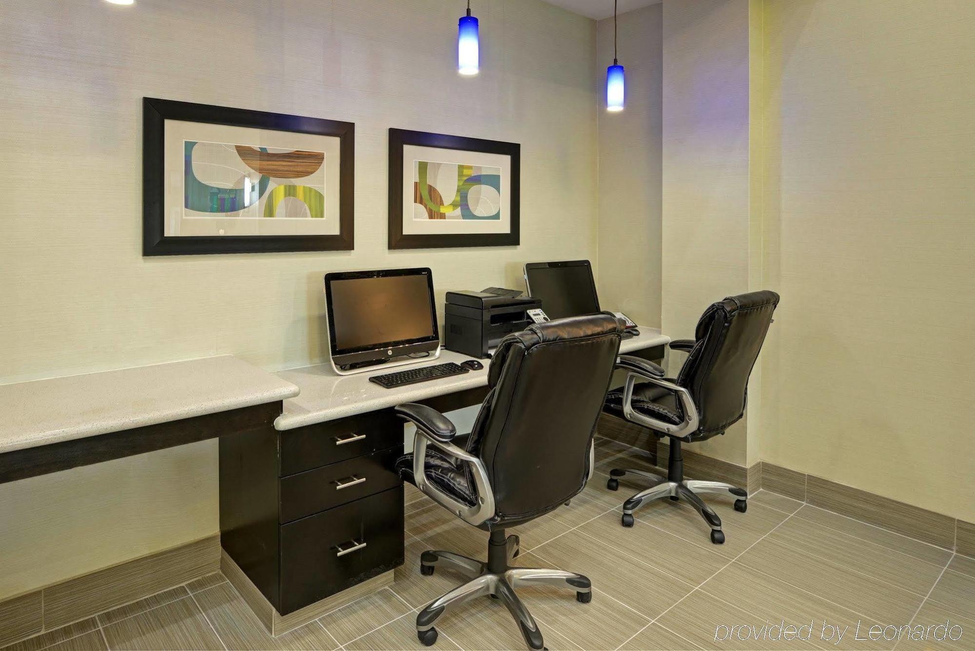 Holiday Inn Express & Suites Houston Northwest-Brookhollow By Ihg Dış mekan fotoğraf